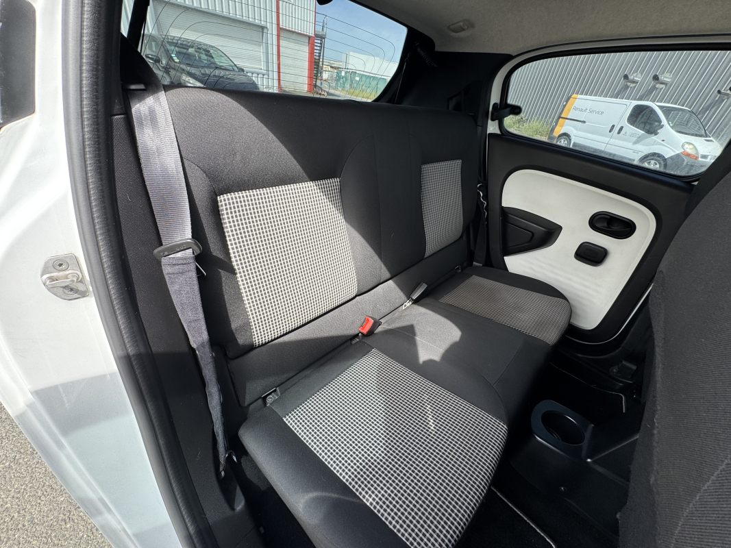 Renault Twingo — 16
