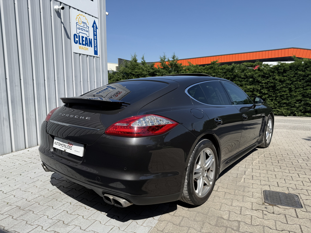 Porsche Panamera — 3