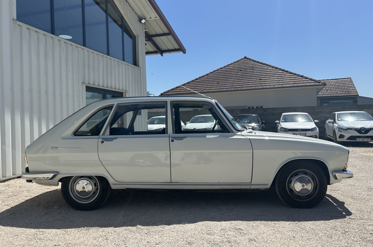 Renault R16 — 9