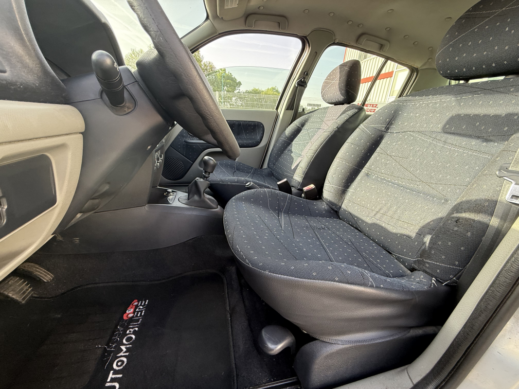 Renault Clio — 10