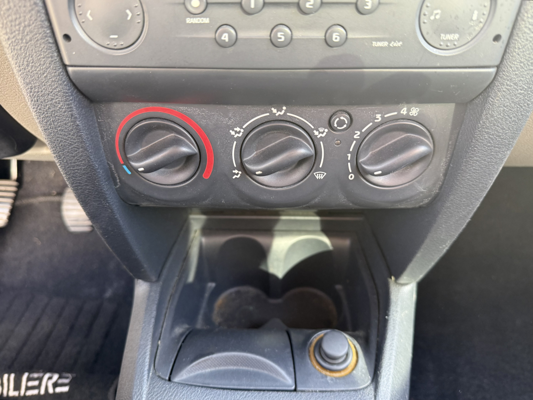Renault Clio — 20
