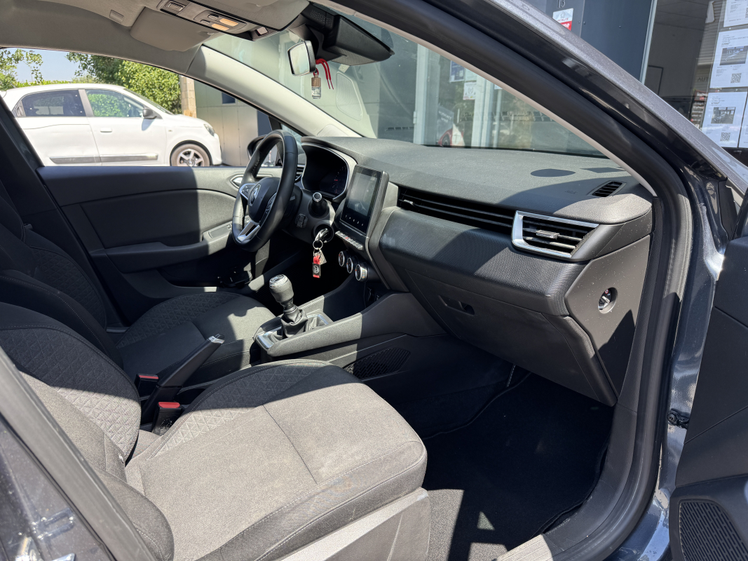 Renault Renault Clio 5 — 28