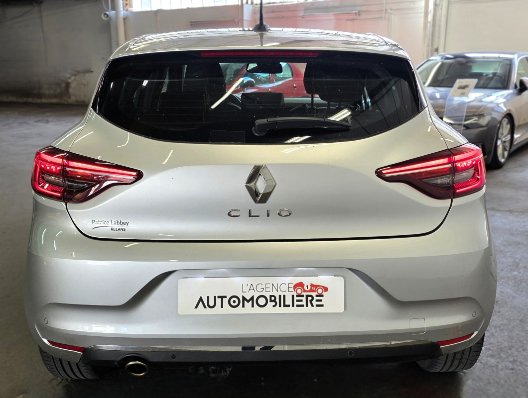 Renault Clio — 6