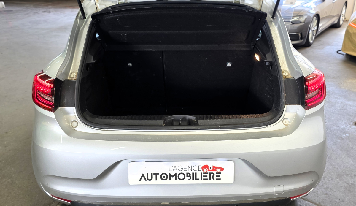 Renault Clio — 25