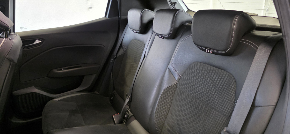 Renault Clio — 19