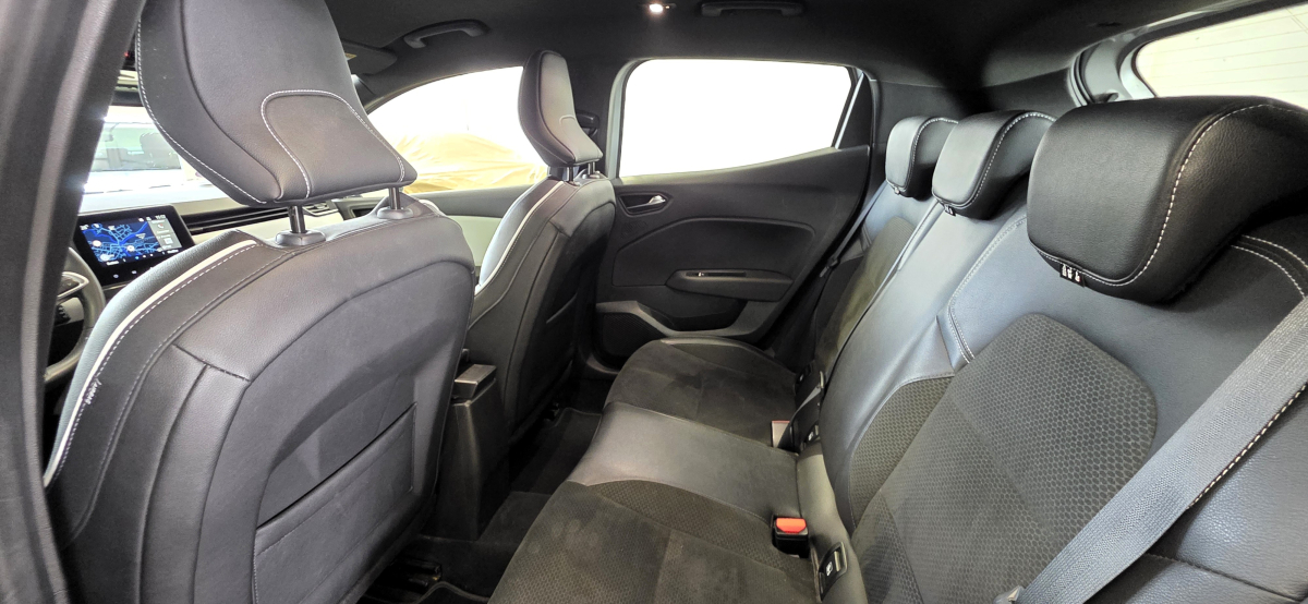 Renault Clio — 17