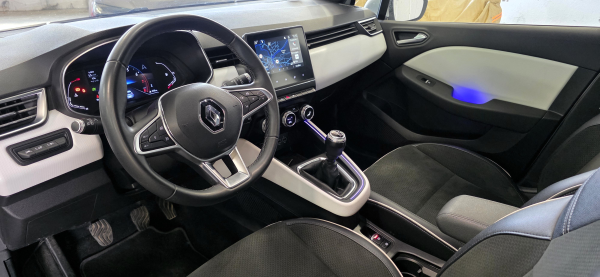 Renault Clio — 10