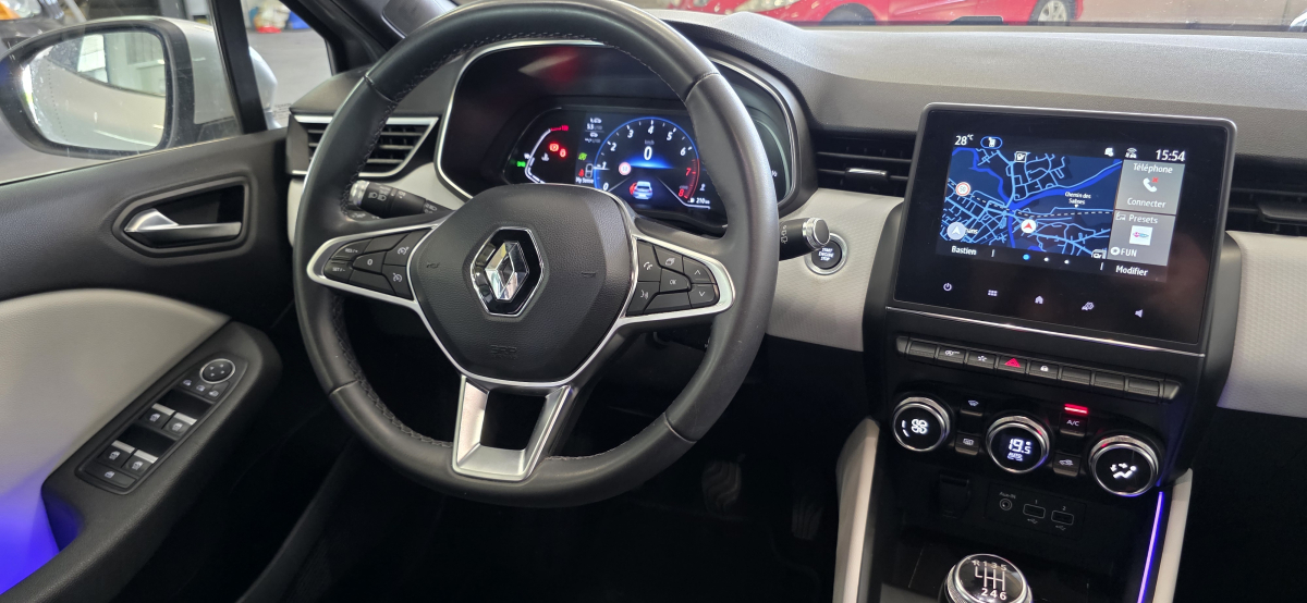 Renault Clio — 14