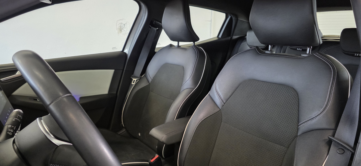 Renault Clio — 24