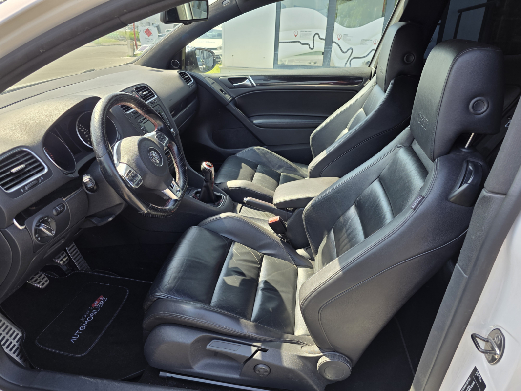 Volkswagen Golf — 18