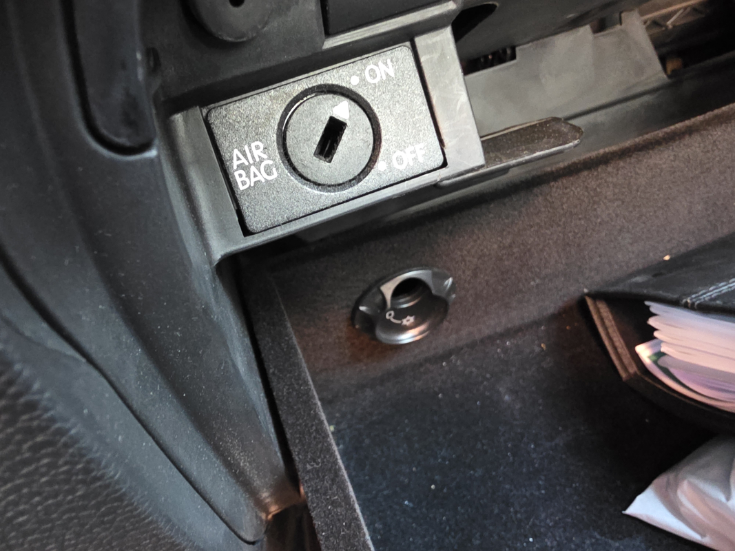 Volkswagen Golf — 20