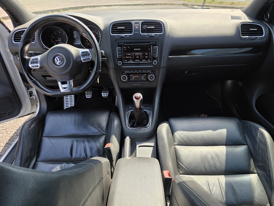 Volkswagen Golf — 10