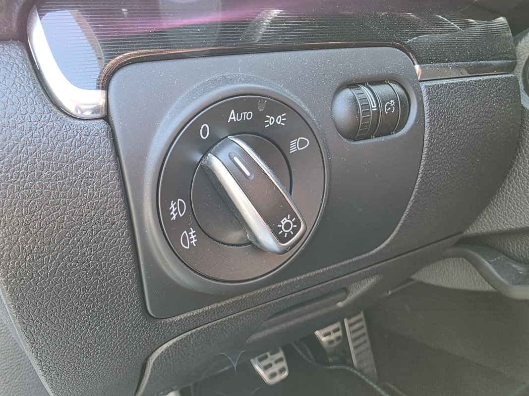 Volkswagen Golf — 21