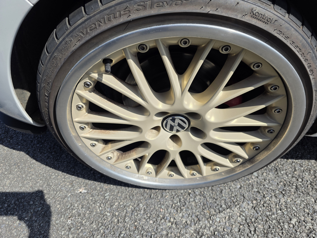 Volkswagen Golf — 30