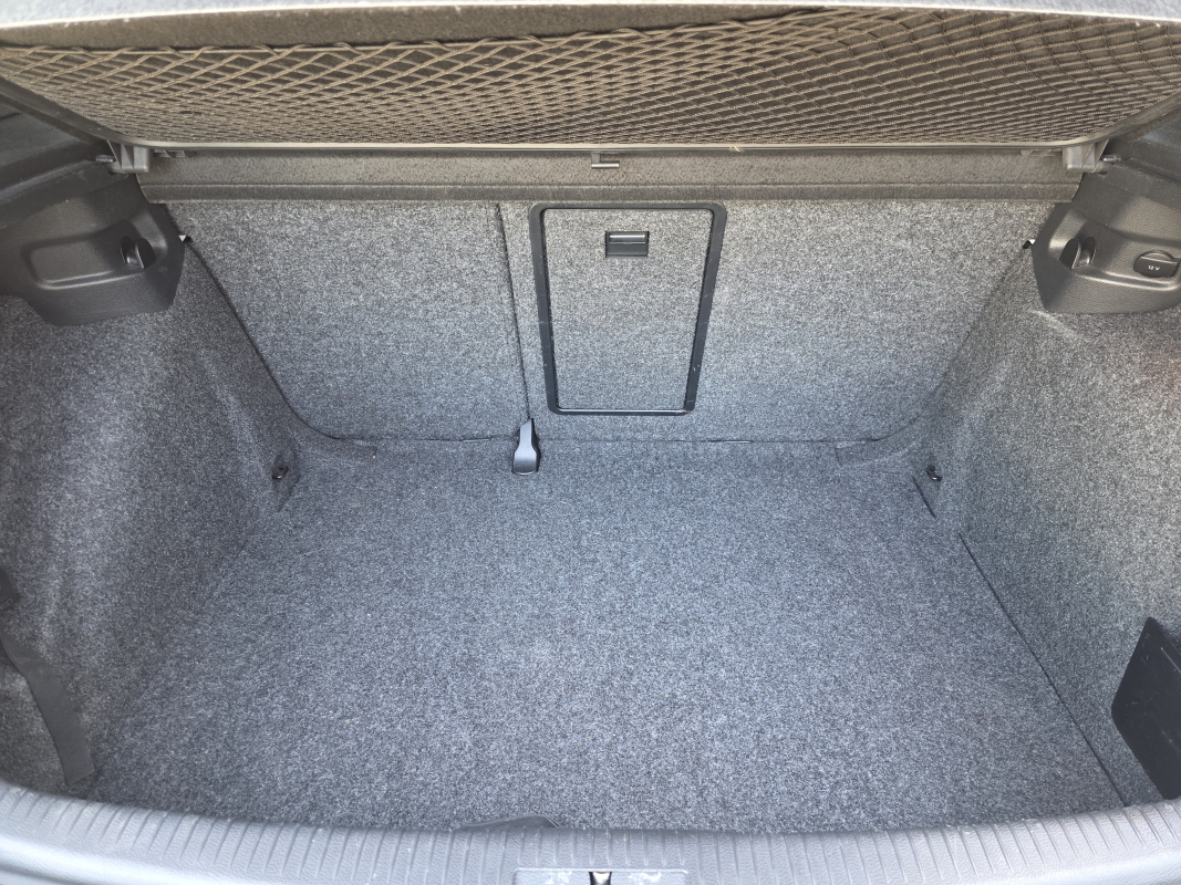 Volkswagen Golf — 12