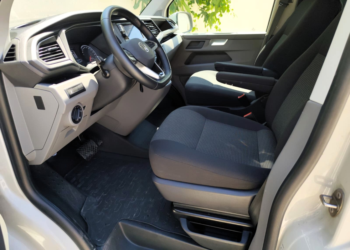 Volkswagen Transporter — 11