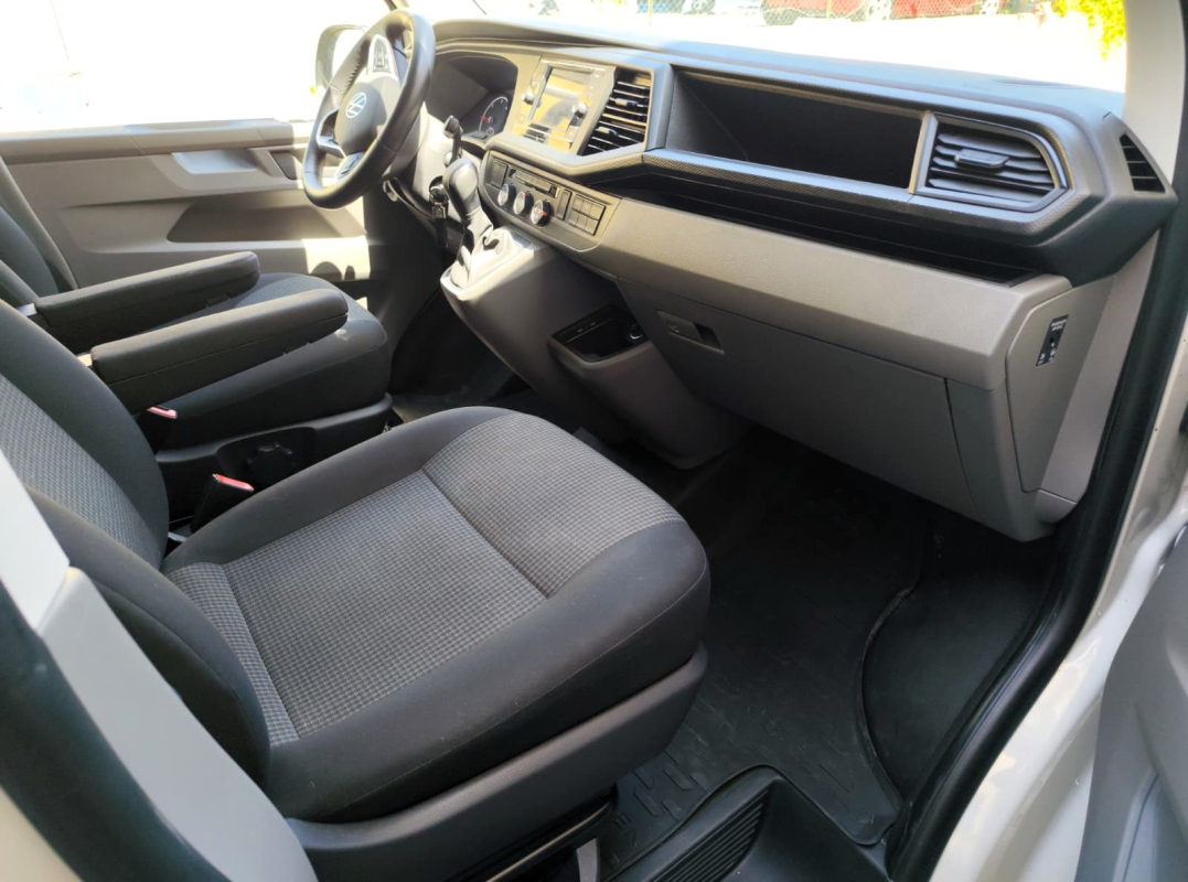 Volkswagen Transporter — 14