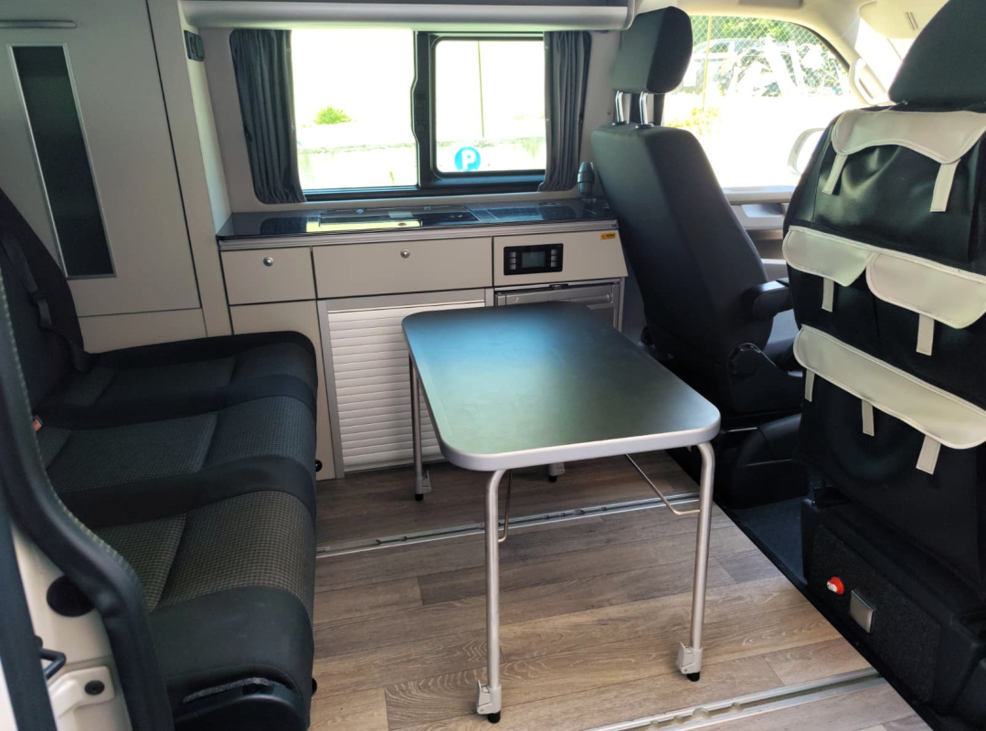 Volkswagen Transporter — 19
