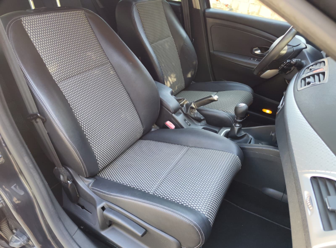 Renault Megane — 13