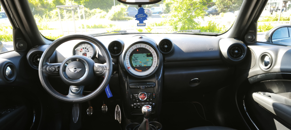 Mini Countryman — 10