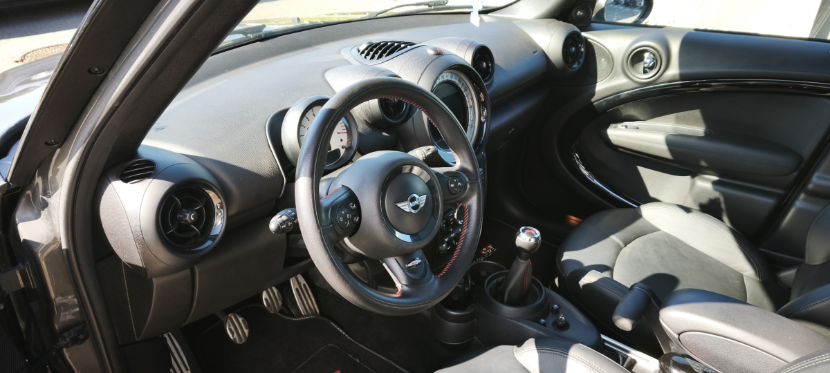 Mini Countryman — 9