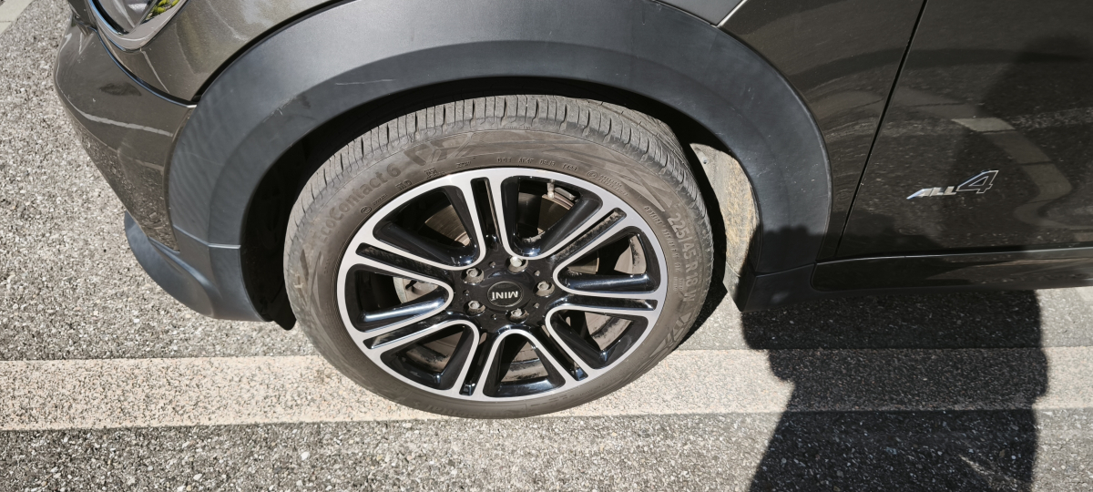 Mini Countryman — 32