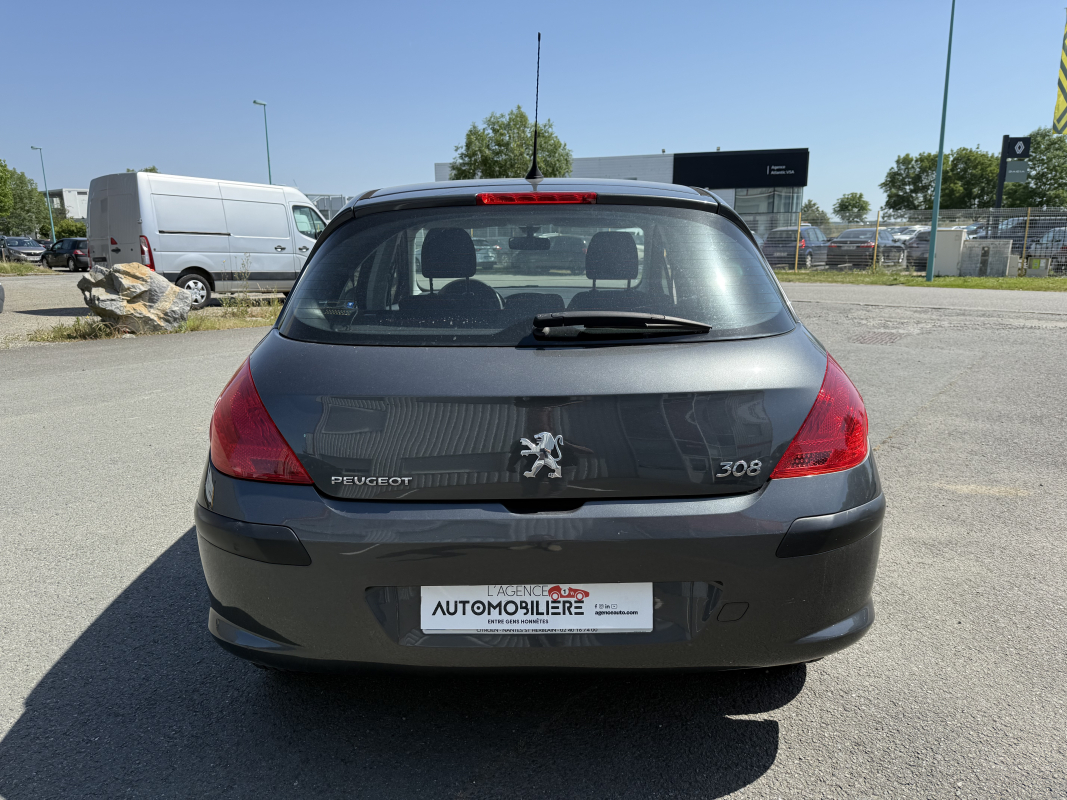 Peugeot 308 — 6