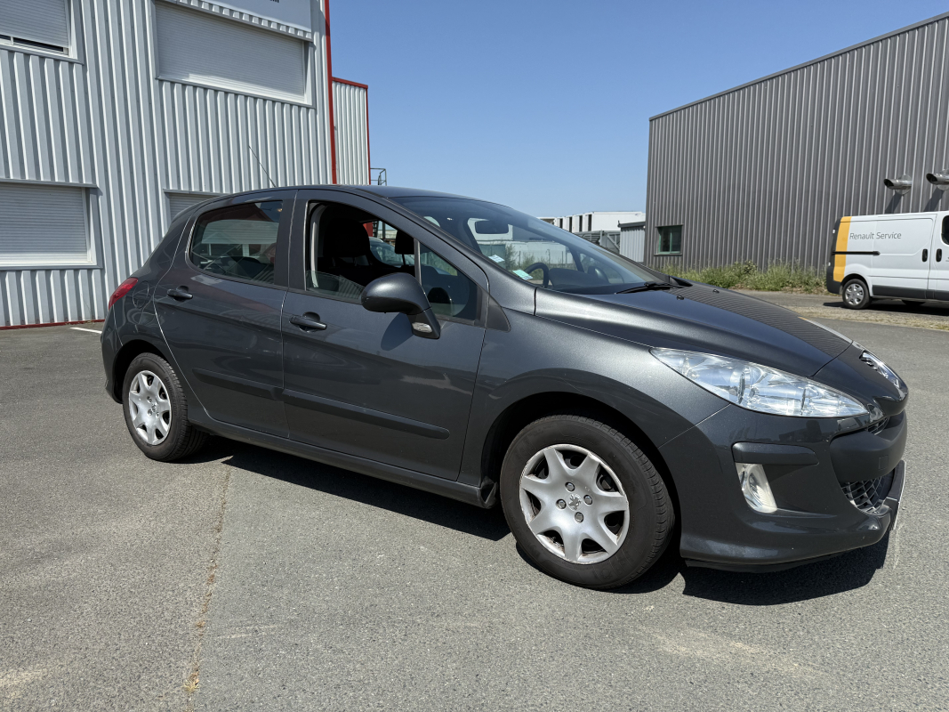 Peugeot 308 — 3