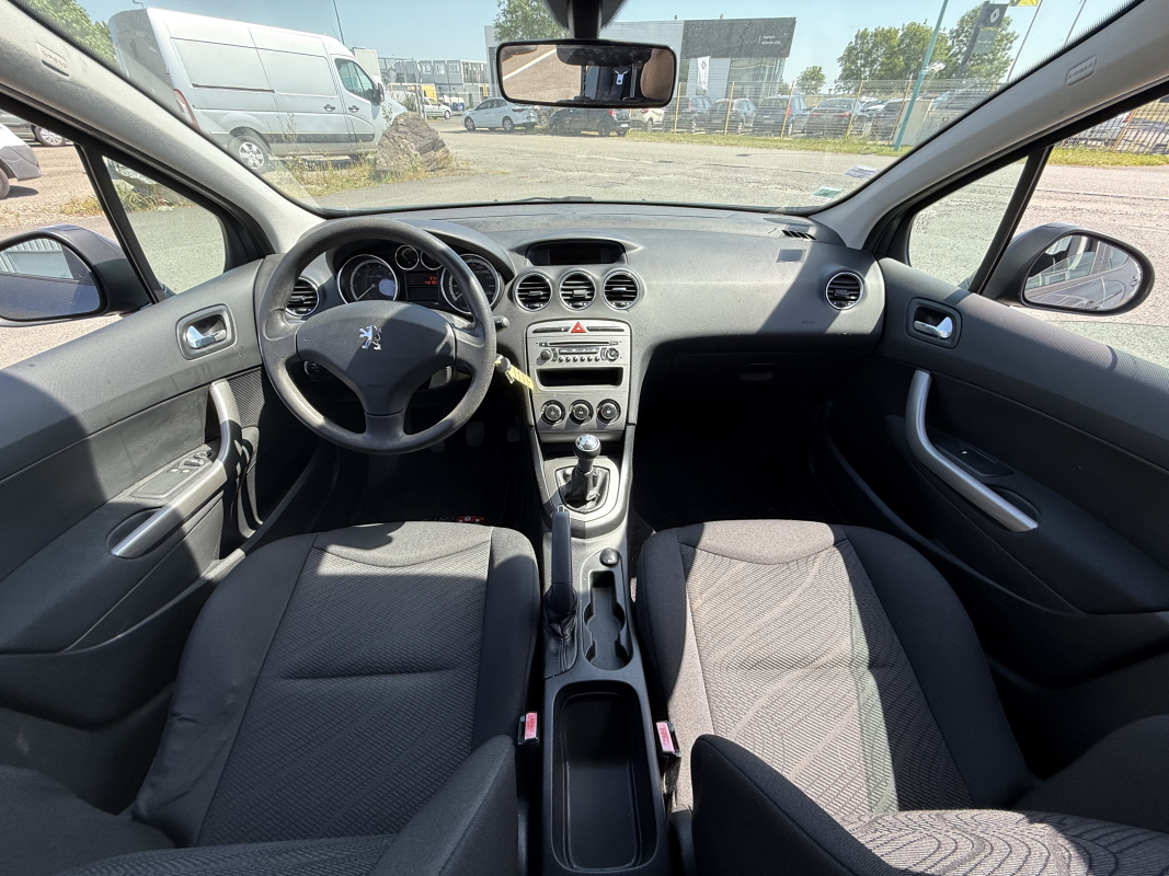 Peugeot 308 — 15