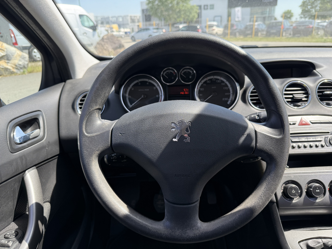 Peugeot 308 — 16