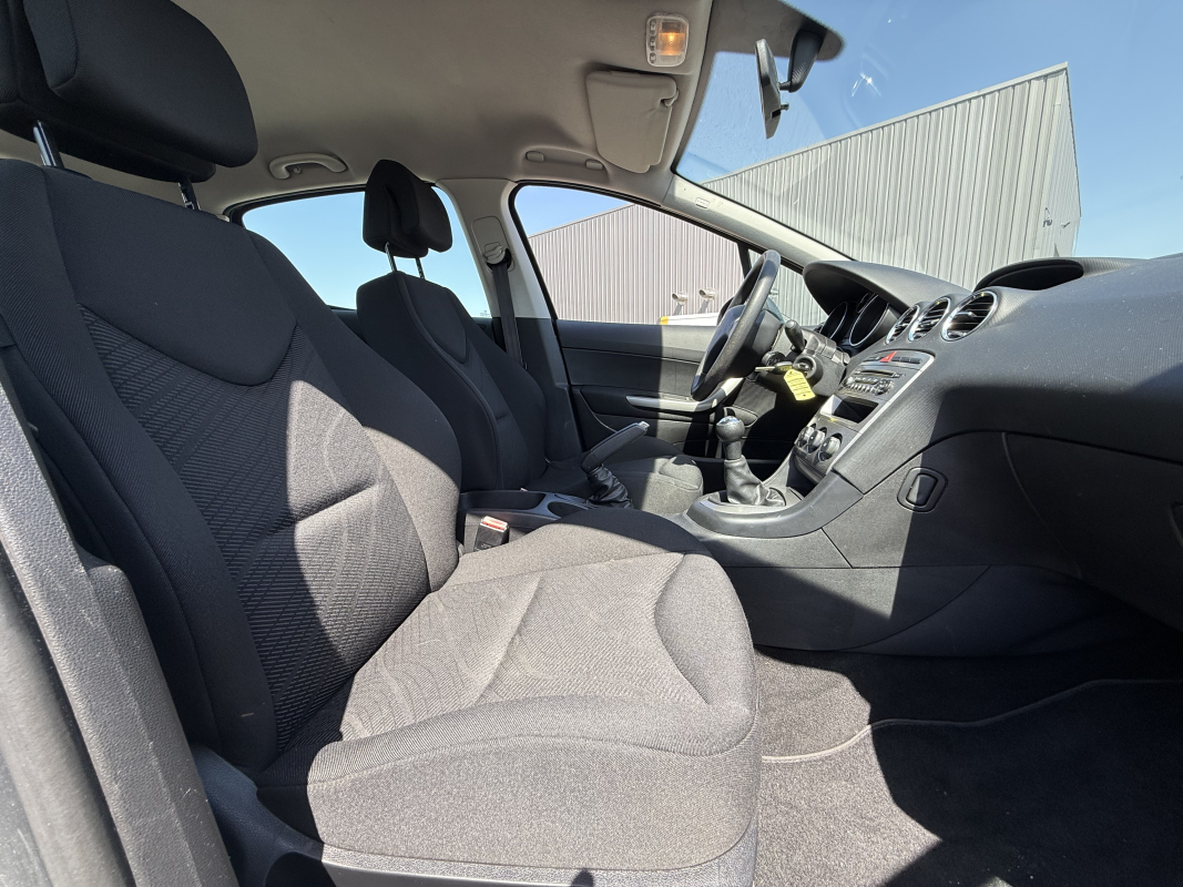 Peugeot 308 — 14