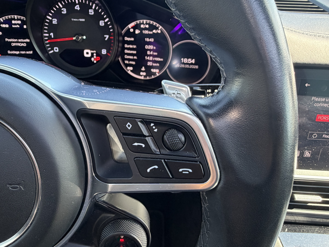 Porsche Cayenne — 31