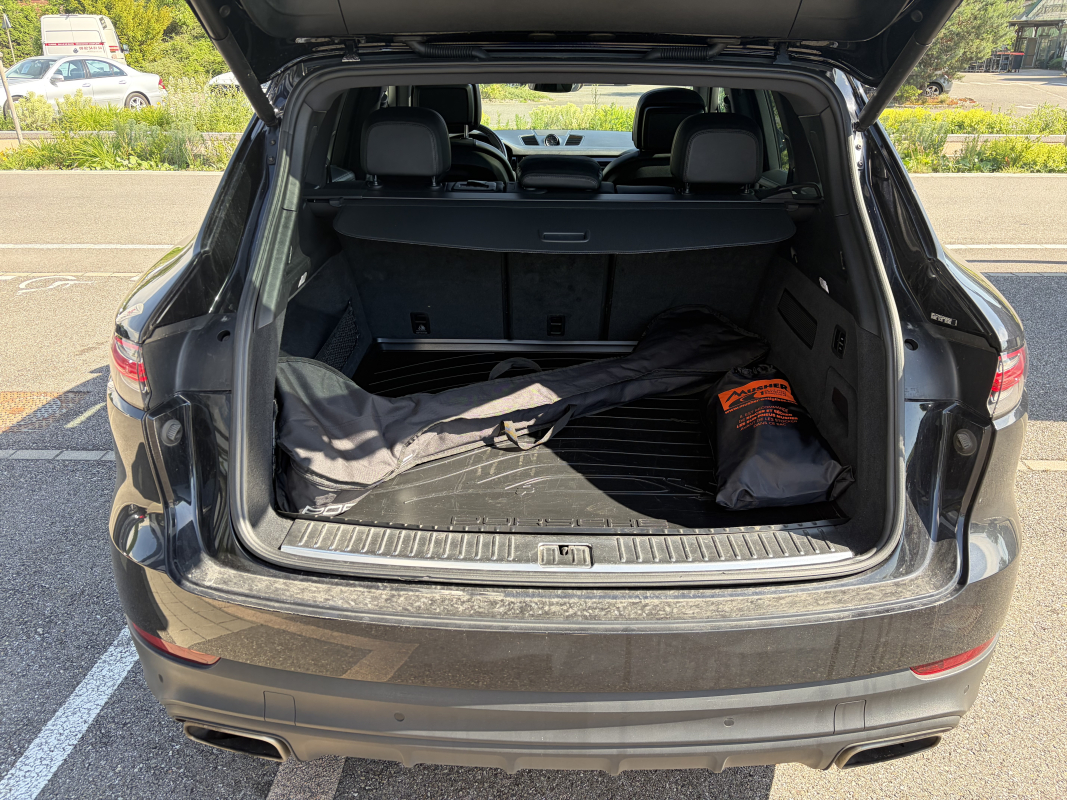 Porsche Cayenne — 4