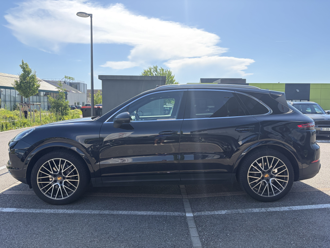 Porsche Cayenne — 40
