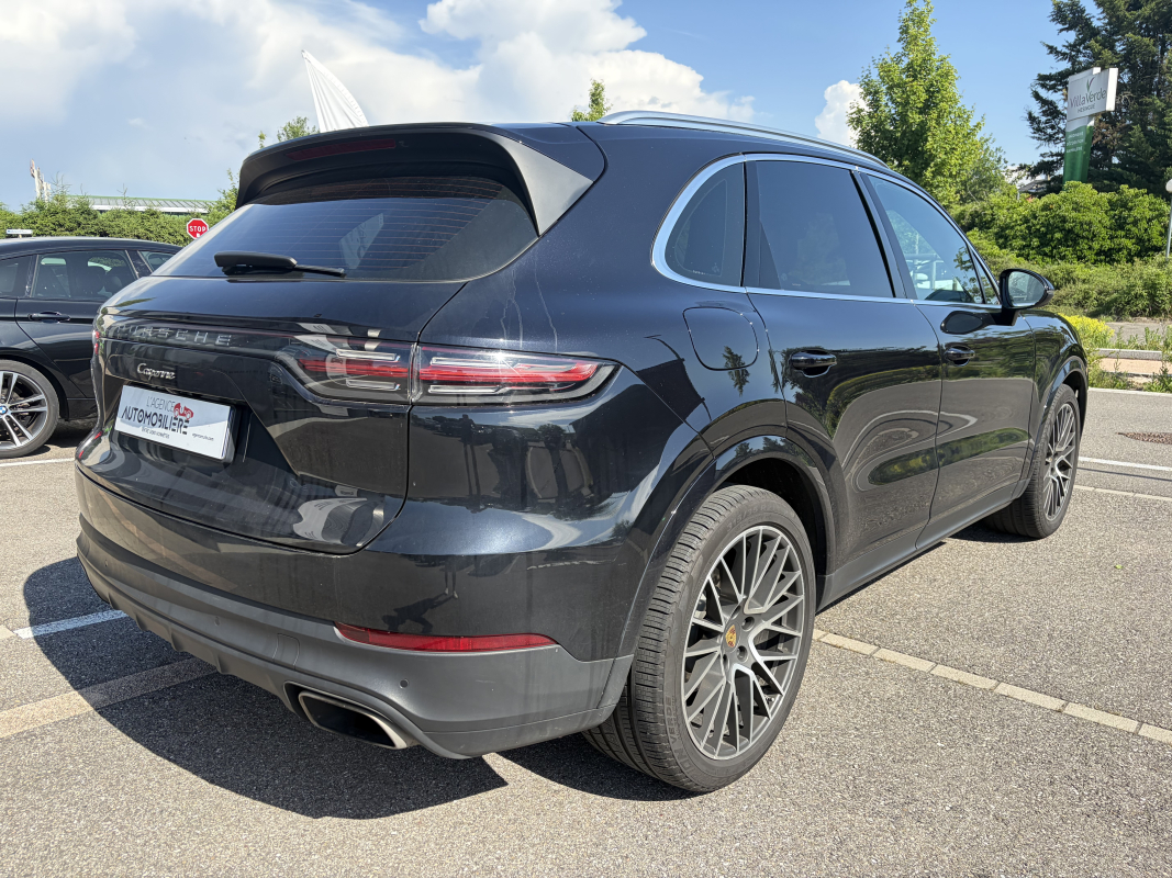Porsche Cayenne — 2