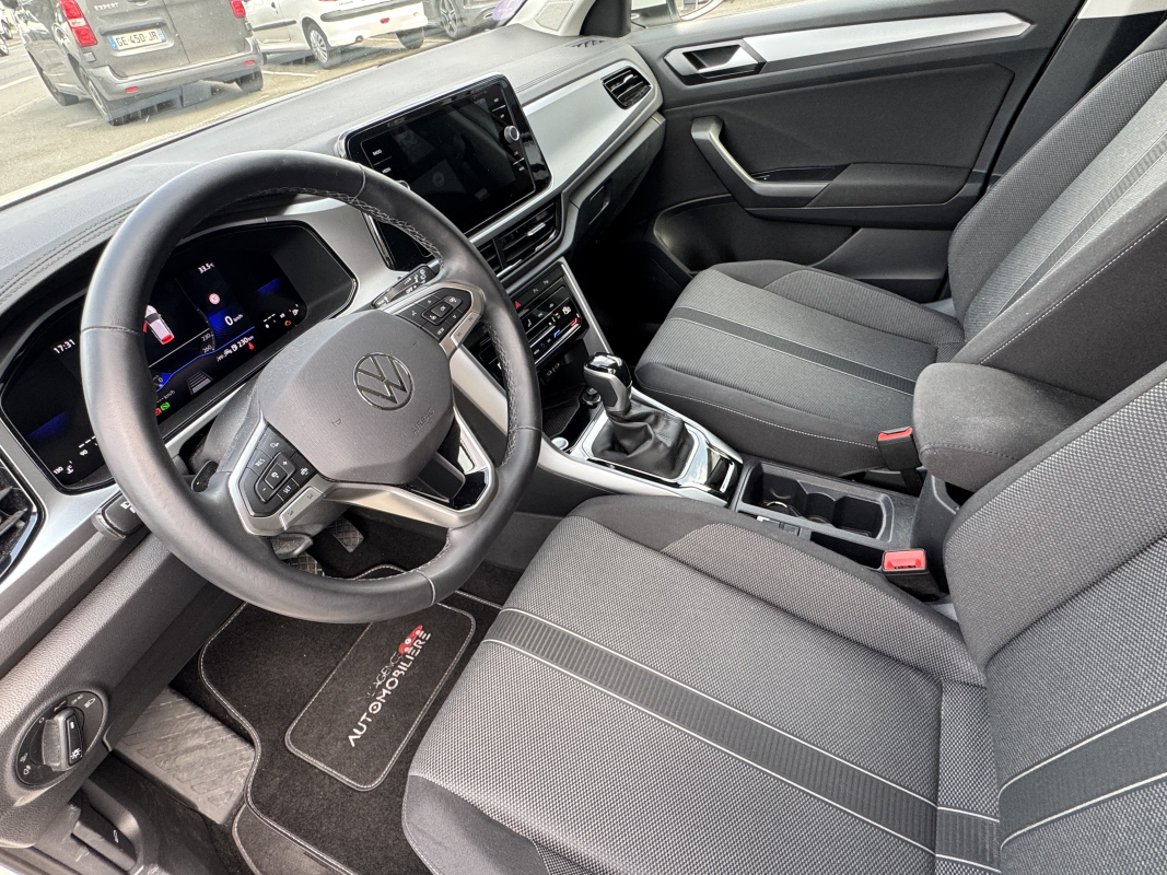 Volkswagen T-roc — 11