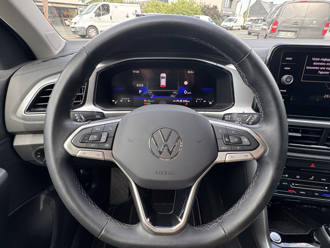 Volkswagen T-roc — 13