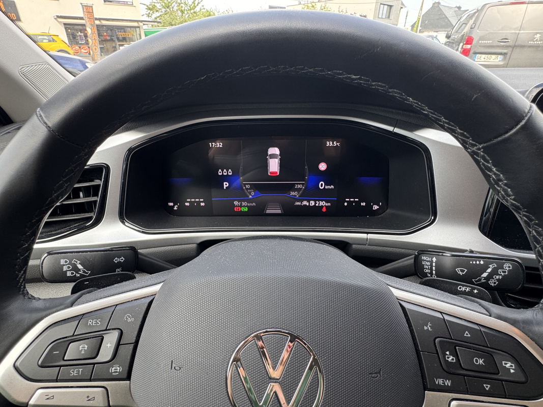 Volkswagen T-roc — 14
