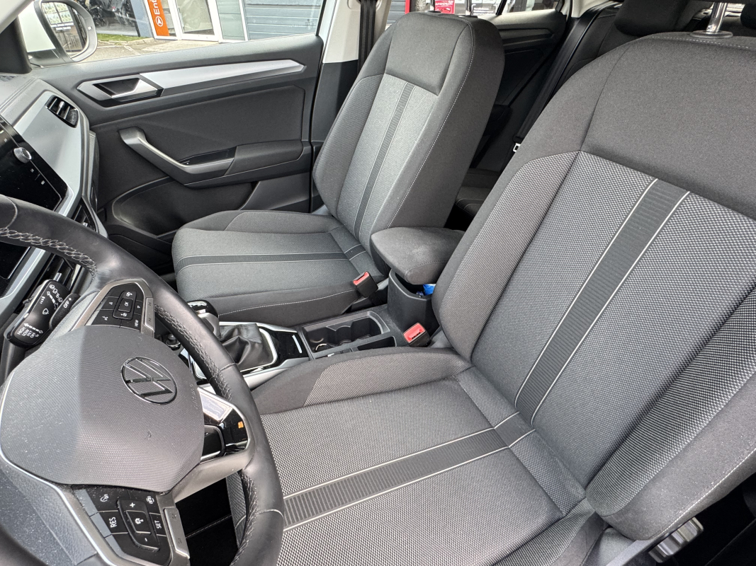 Volkswagen T-roc — 12