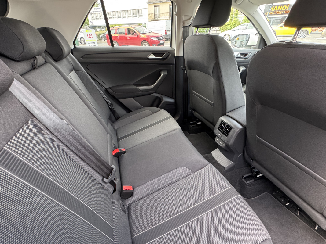 Volkswagen T-roc — 24