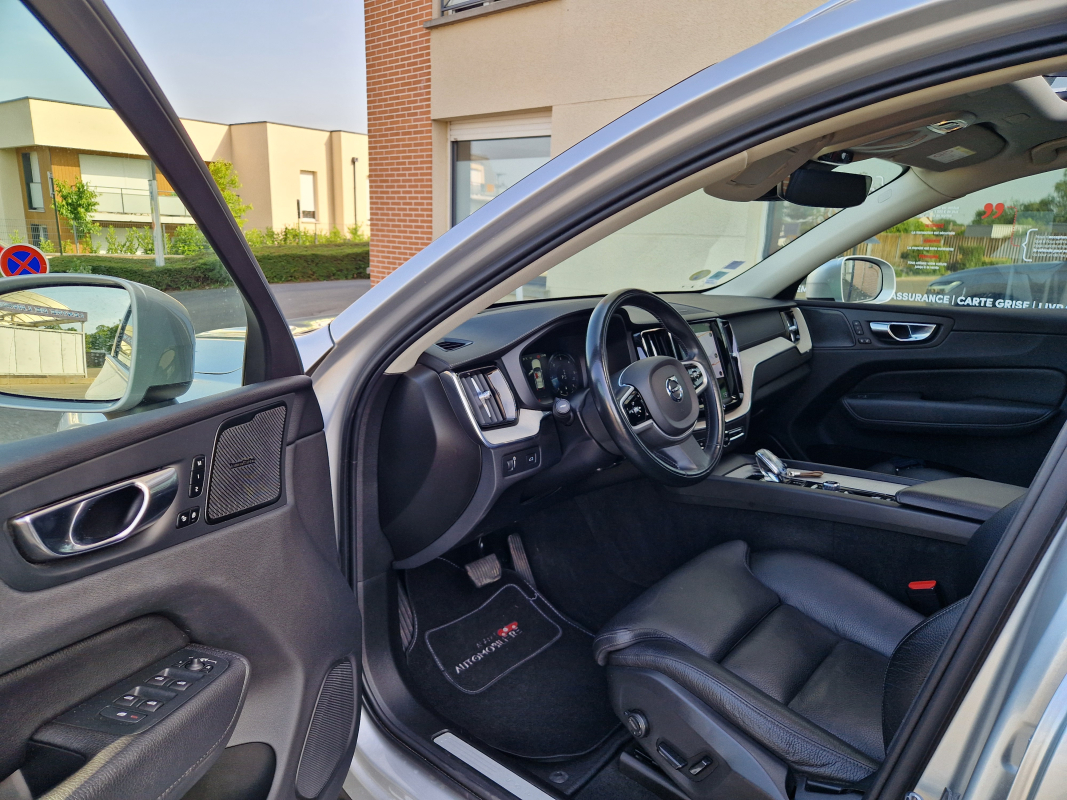 Volvo XC60 — 10