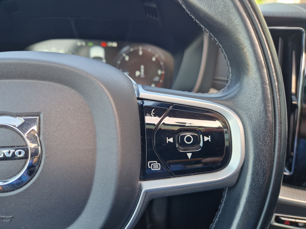 Volvo XC60 — 28