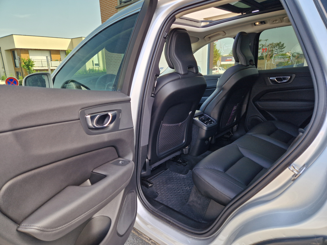 Volvo XC60 — 23