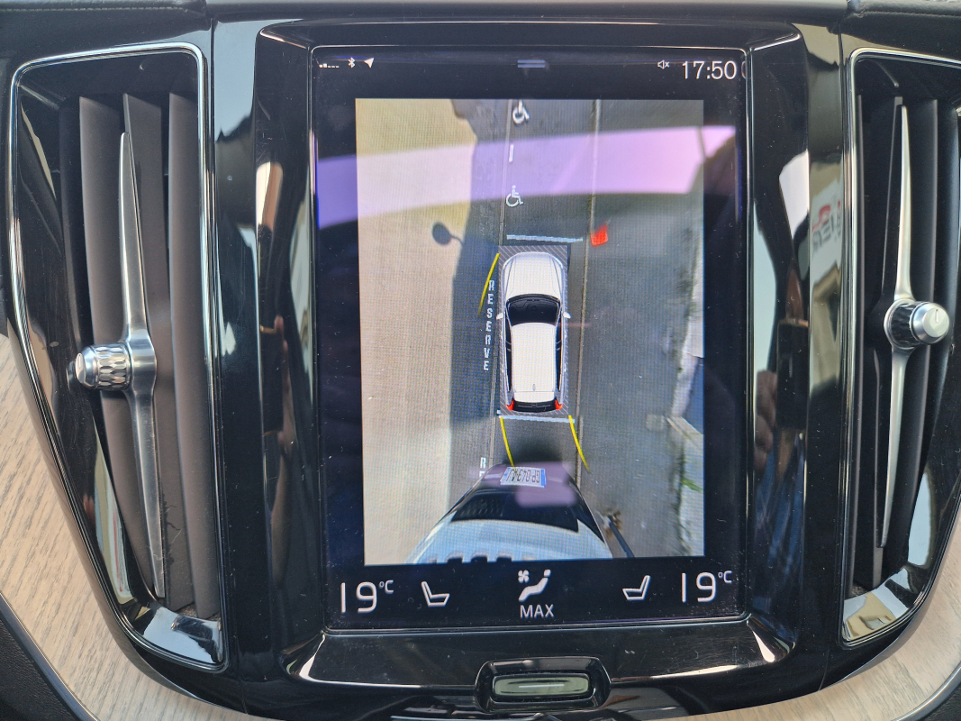 Volvo XC60 — 15