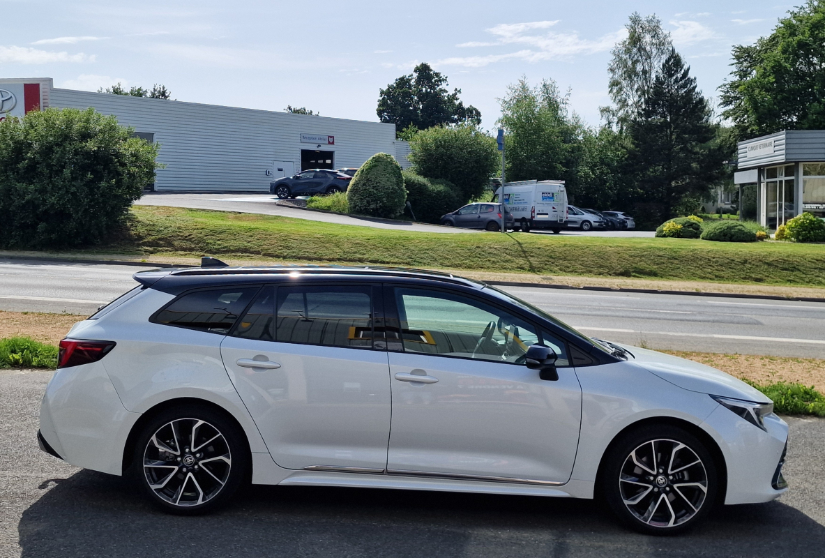 Toyota Corolla — 5