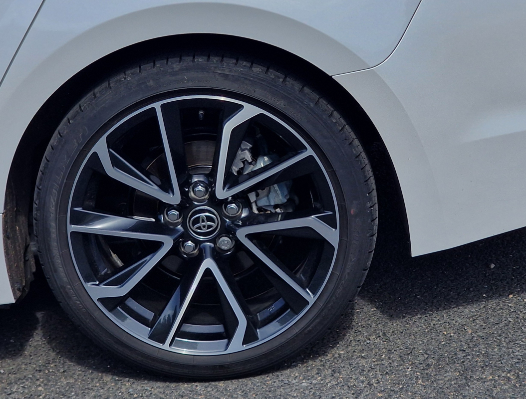 Toyota Corolla — 24