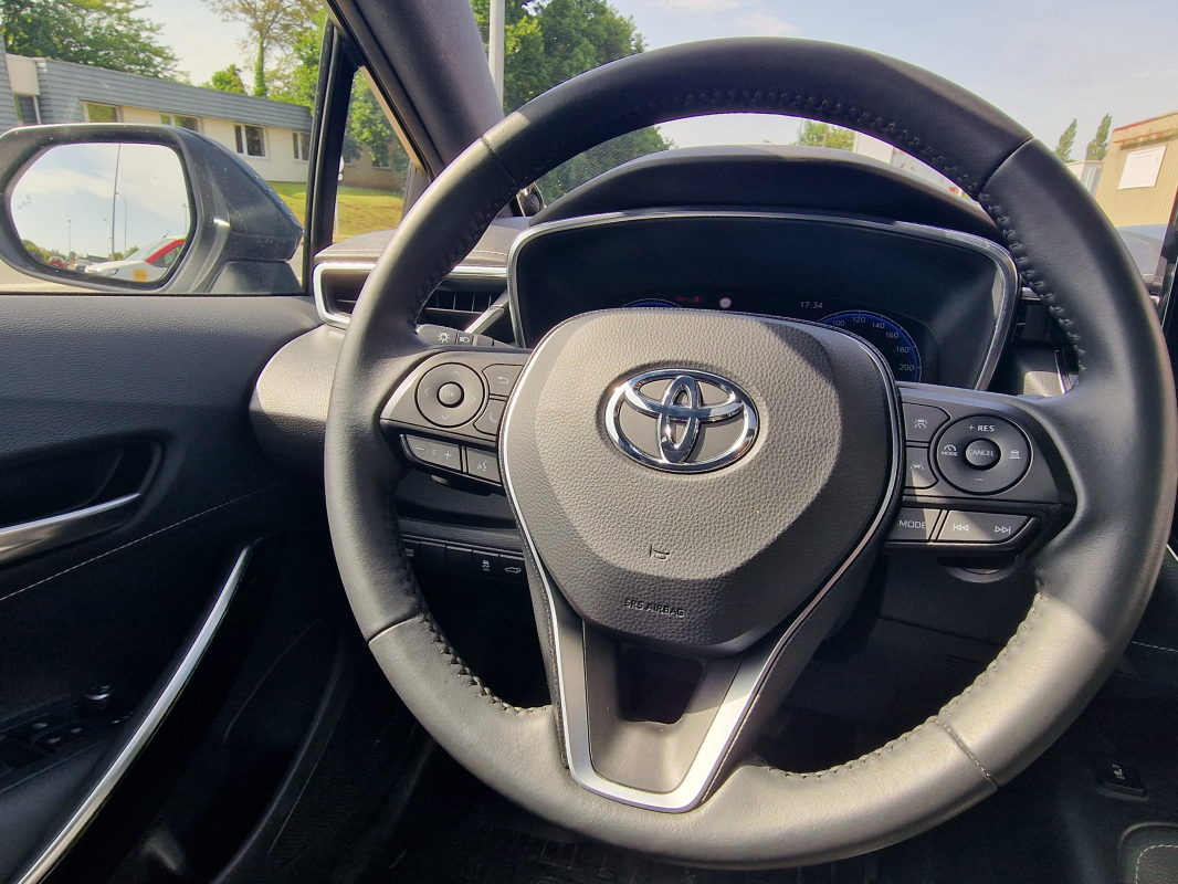 Toyota Corolla — 26