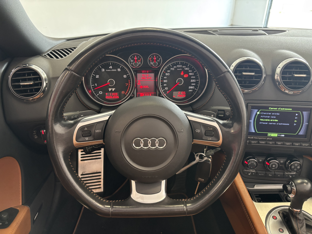 Audi TT Roadster — 12