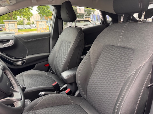 Ford Puma — 10