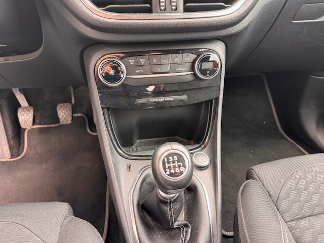Ford Puma — 13